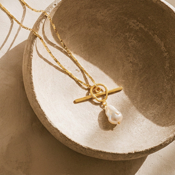 Modern Baroque Pearl Toggle Necklace